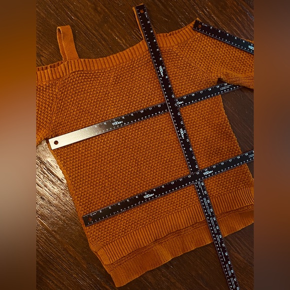 Maurices Open Shoulder Sweater Burnt Orange / Rust Colored Textured Weave Medium - Picture 9 of 9